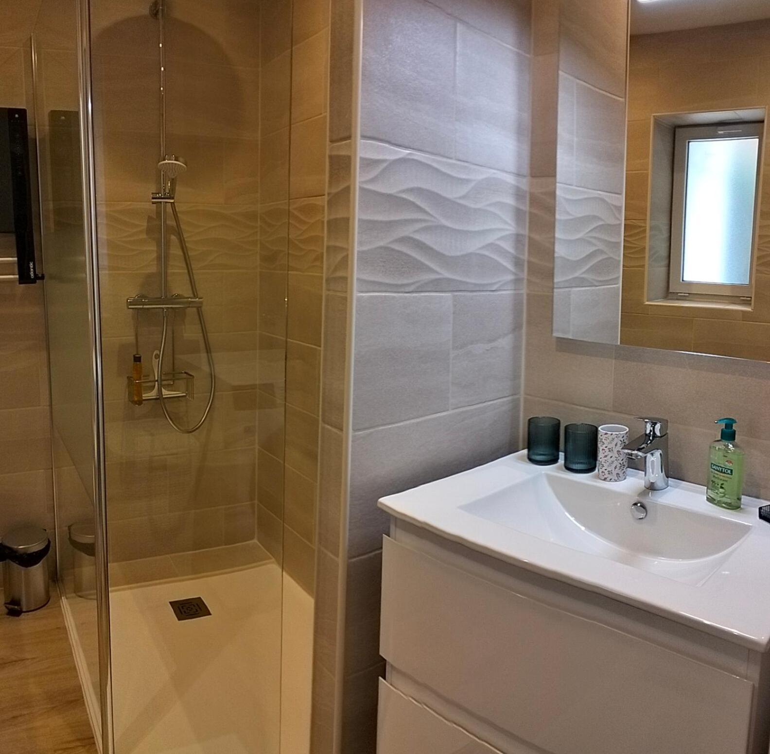 La Provence Vous Attend***!!! - 1Er Etage 디뉴레뱅 외부 사진